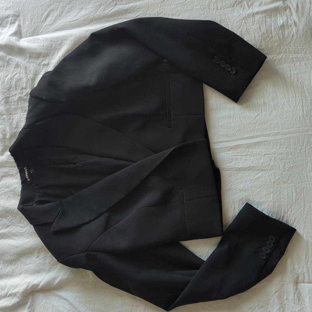 Express Cropped Blazer